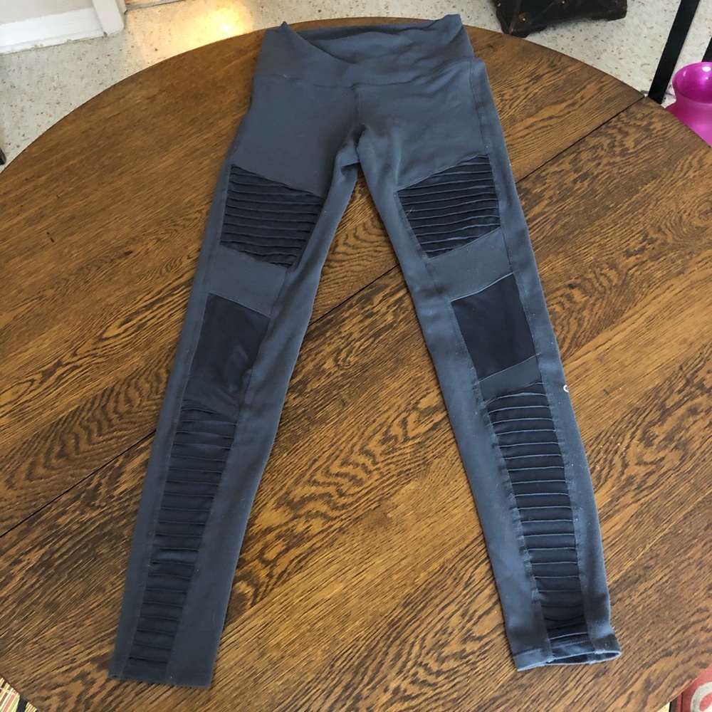 Grey alo leggings